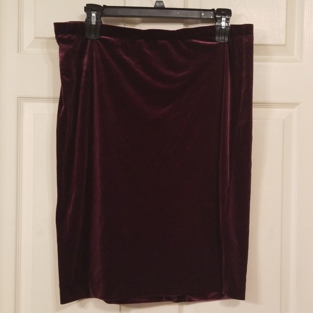 Cato velour skirt